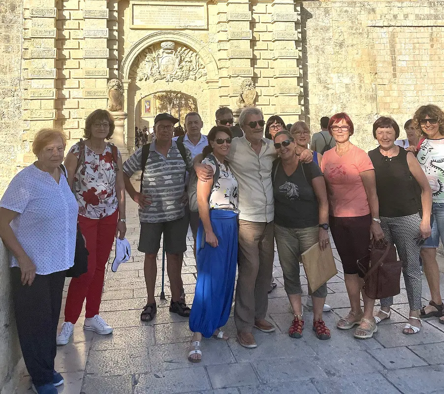 Ko je učenje angleščine po 50. letu posebna dogodivščina na Malti