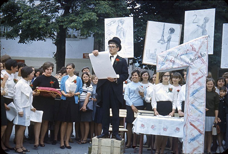 10.Veno_Pilon__Matura_1968__Ajdov____ina__barvni_diapozitiv__Pilonova_galerija_Ajdov____ina__.jpg
