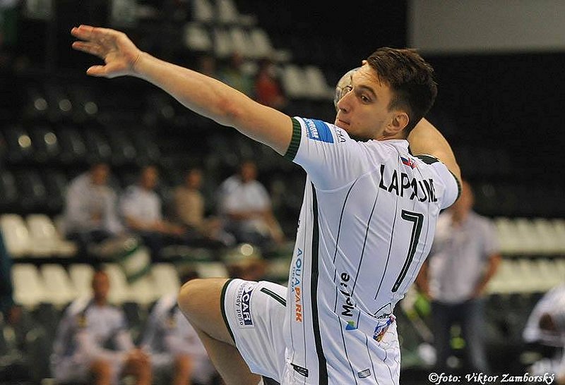 Rudmanova v reprezentanco, Lapajne vse boljši na Slovaškem