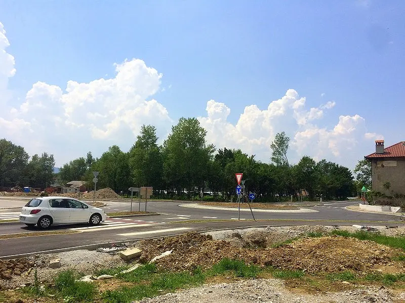Odprto krožišče na Goriški ulici  in zaprt priključek Ajdovščina na hitri cesti