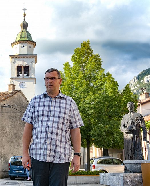 Zoran Zornik : »Ne vidim pomanjkanja duhovniških poklicev, ampak vidim spremenjen način življenja.«