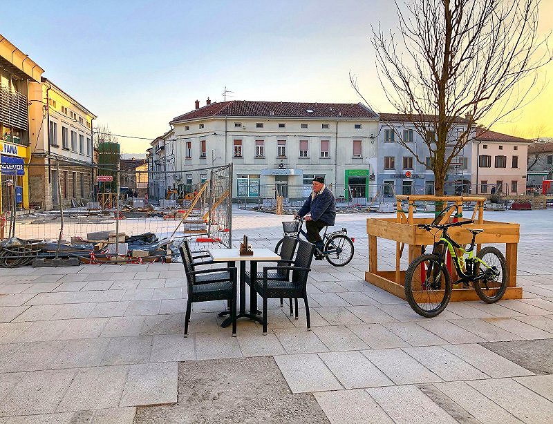 Lavričev trg Ajdovščina 