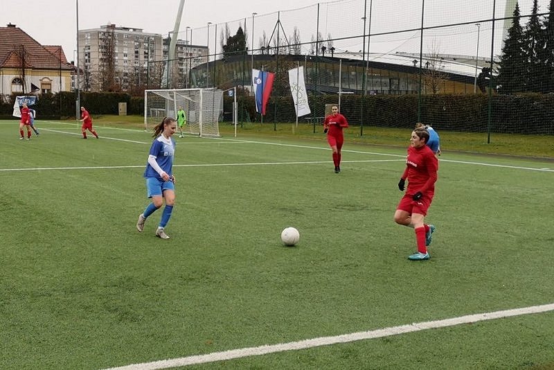 Maribor Ajdovščina dekleta nogomet