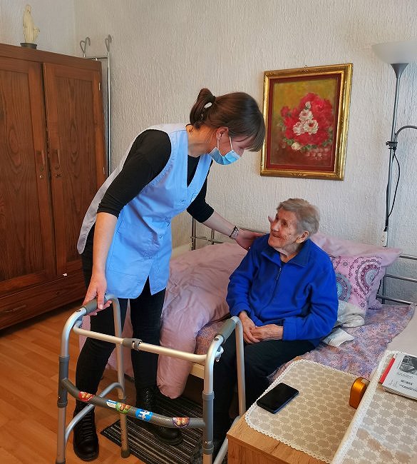 Pomoč na domu - Medgeneracijsko sodelovanje, ki vsem prinaša zadovoljstvo in hvaležnost