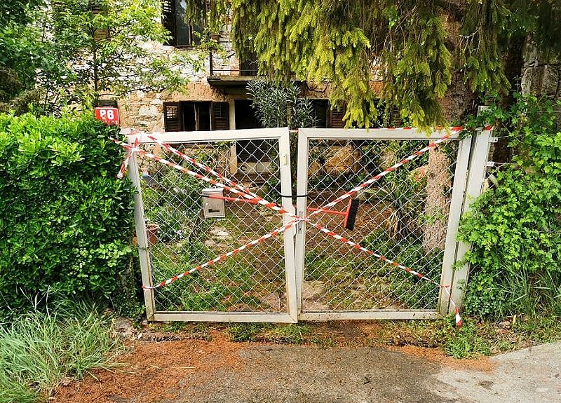 Pomoč družini, ki ji je sobotni požar uničil domovanje