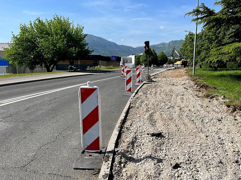 Začenja se izgradnja kolesarske steze na Vipavski cesti v Ajdovščini