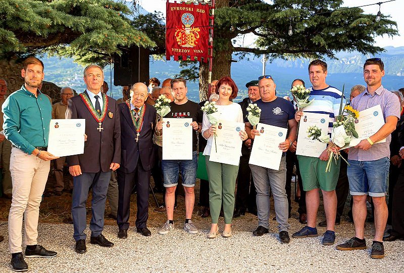 Zelen posestva Ferjančič slavil na festivalu v Vipavskem Križu