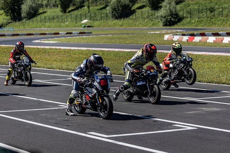 Še en zelo uspešen vikend domačih motociklistov 