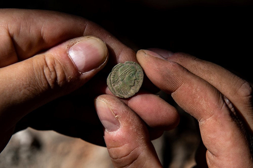 Nove zanimive arheološke najdbe na Ajdovskem