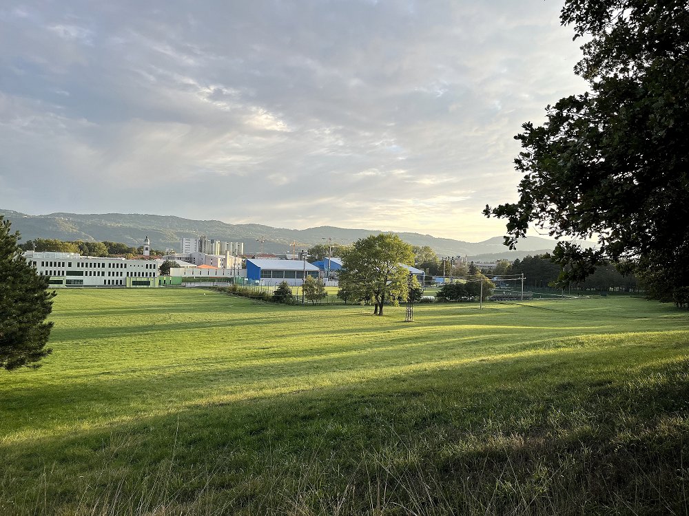 Zemljišče pod Školom Ajdovščina 2022 nakup 2 fotka