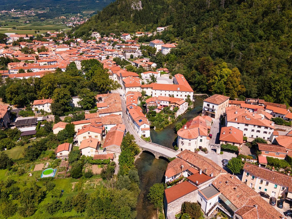 Kdo se bo potegoval za županski stolček v občini Vipava?