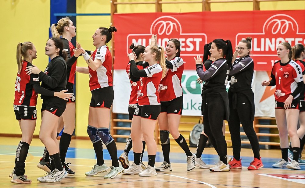Prestižni zmagi ajdovskih rokometašic in rokometašev