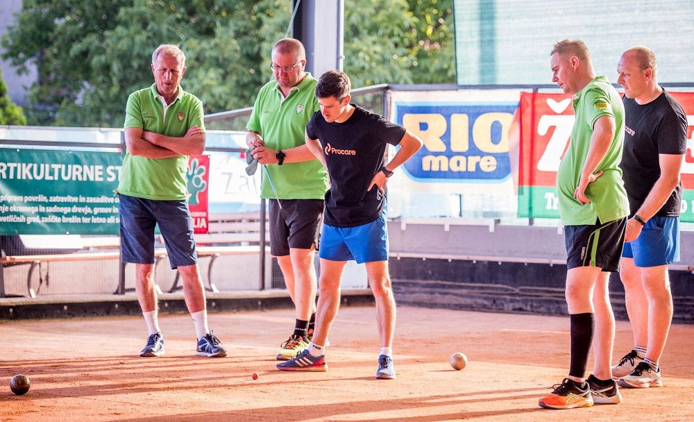 Na Cesti se danes pričenja 24 urni Balinarski maraton