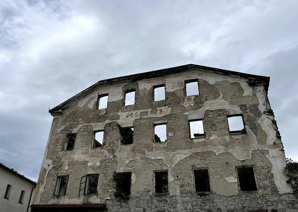 Gradnja hotela sredi Ajdovščine bliže uresničitvi 