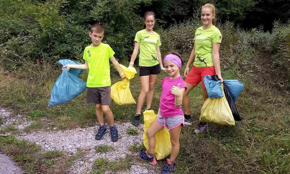  PLASTIKA - Iskanje ravnovesja med uporabnostjo in okoljskimi izzivi 