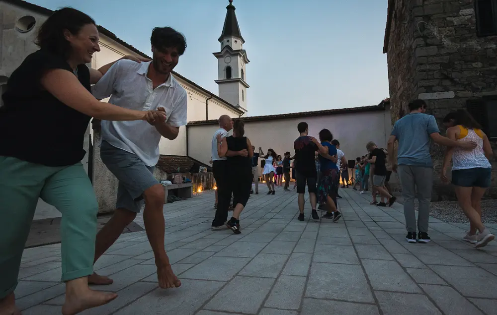 20. julija se pričenja Poletje v Vipavskem Križu
