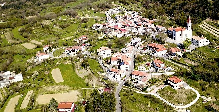 Cerkev Budanje 2025 fotka