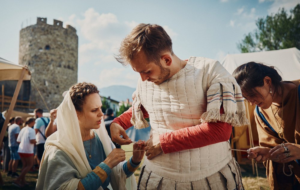 V turistično poletje s Festivalom poznoantične kulture v Ajdovščini in povabilom na okušanja v Rajski dolini