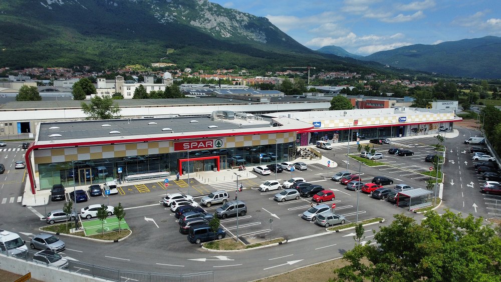 Trgovski center 2025 fotka