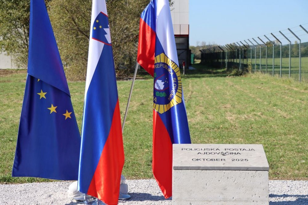 V Ajdovščini postavili temeljni kamen za novo policijsko postajo