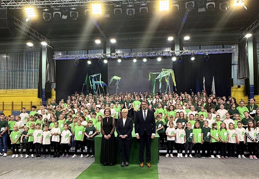 Osnovna šola 2025 fotka