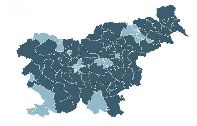 Referendum ni uspel, na Ajdovskem visoka udeležba