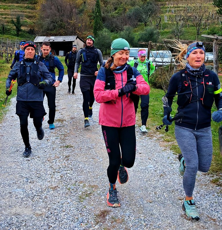 Preplet izkušenj med ultraškimi legendami in začetniki ter odkrivanje lepot Vipavske doline je bistvo UTVV pripravljalnih tur