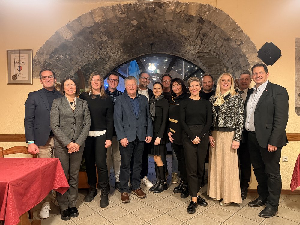 Destinacije Brda, Kras in Brkini, Nova Gorica in Vipavska dolina ter Zeleni Kras v skupno regijsko destinacijsko organizacijo