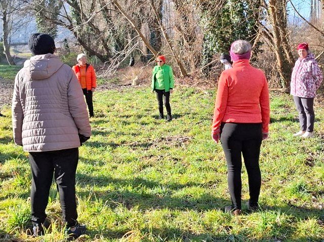 Pomladni vdih za dobro počutje v novi sezoni vadbe Dihamo z naravo 