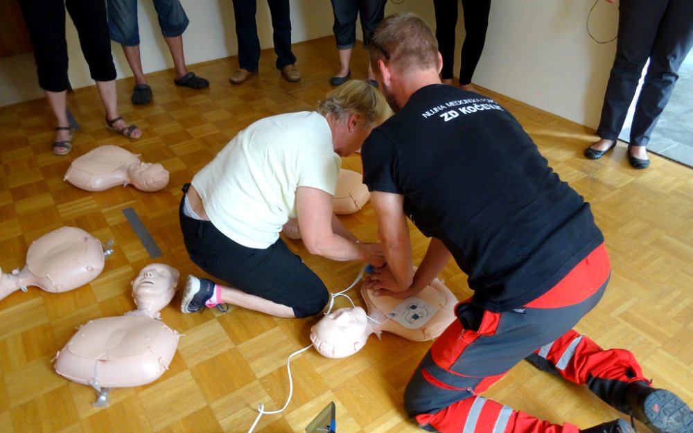 Bi znali pomagati danes, če bi bilo potrebno?