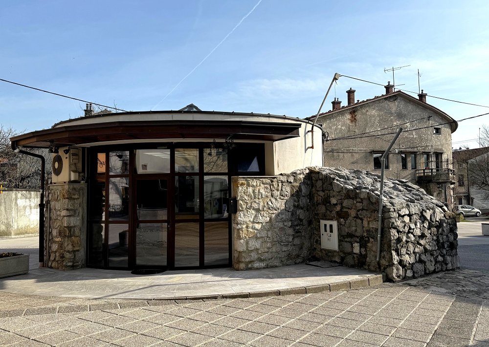 Imate idejo kako vsebinsko napolniti ajdovski Stolp 12?