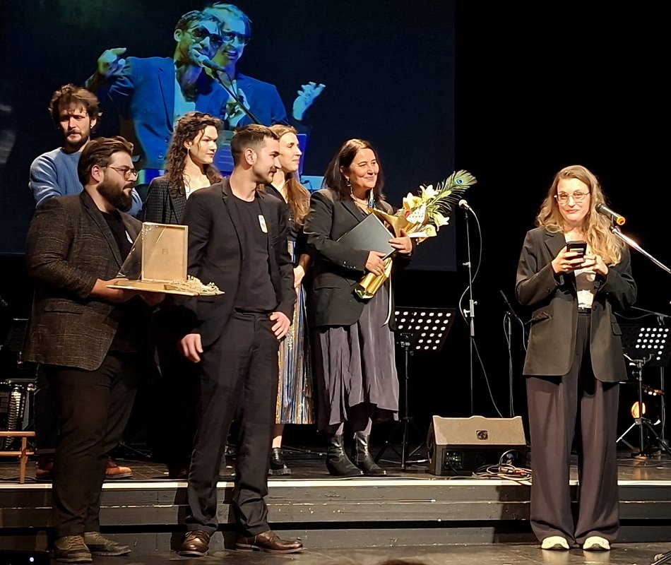 Tereza Gregorič in komedija Usje se je dalu slavili na 34. Dnevih komedije