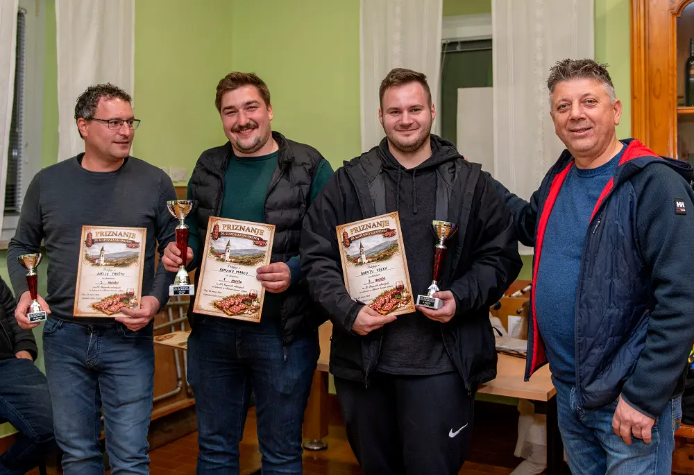 Salam Romana Marca najboljši na 20. Salamijandi na Slapu pri Vipavi