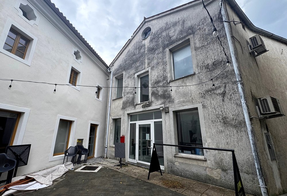 Dober milijon nepovratnih sredstev za obnovo nekdanje Lične hiše v Ajdovščini