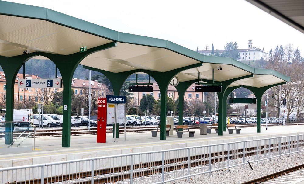 Projekt T4T povezuje Slovenijo in Italijo skozi trajnostna doživetja z vlakom