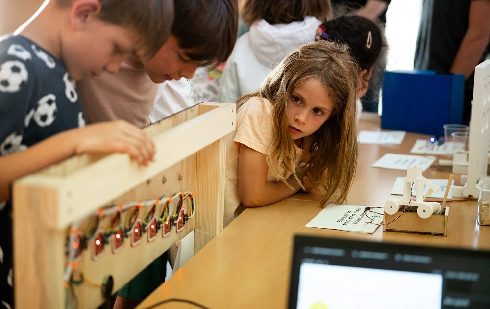 Več kot 200 otroških idej in šest prototipov na razstavi MyMachine