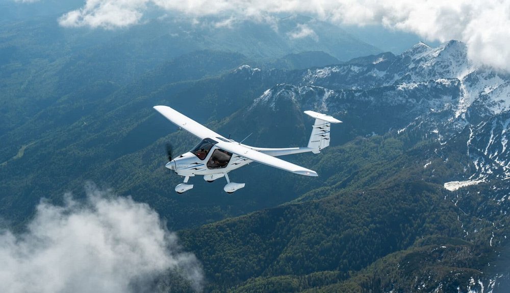 Podjetje Pipistrel na največjem svetovnem letalskem sejmu predstavilo novo letalo Pipistrel Voyager