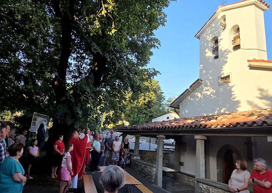 Prenova zvonjenja v Žapužah
