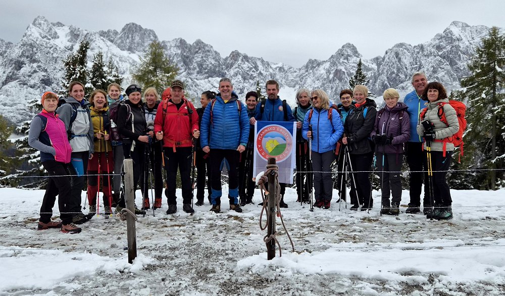 Planinsko društvo Ajdovščina: Zasneženi Ciprnik in razgledi z balkona Triglavskega narodnega parka 
